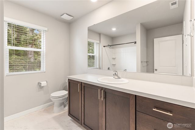 30003 19th Avenue S, Federal Way, WA 98003