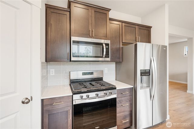 30003 19th Avenue S, Federal Way, WA 98003
