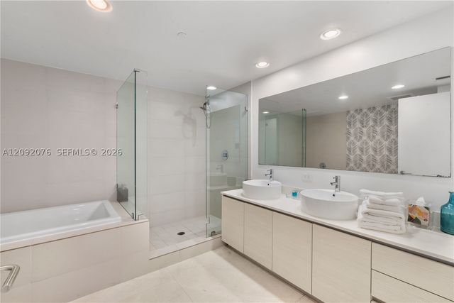 2600 E Hallandale Beach Blvd T1601, Hallandale Beach, FL 33009