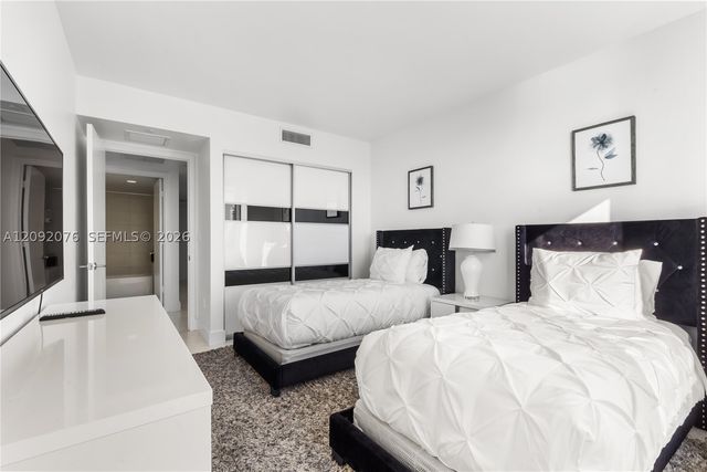 2600 E Hallandale Beach Blvd T1601, Hallandale Beach, FL 33009
