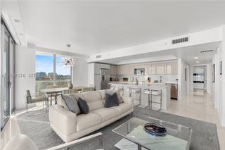2600 E Hallandale Beach Blvd T1601, Hallandale Beach, FL 33009