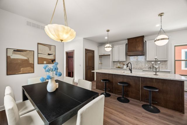 313 E Granger Avenue, Des Moines, IA 50315