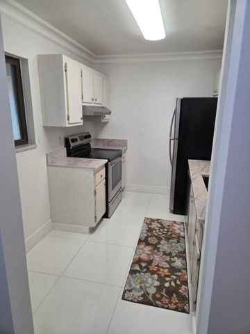120 NW 70th Street 102, Boca Raton, FL 33487