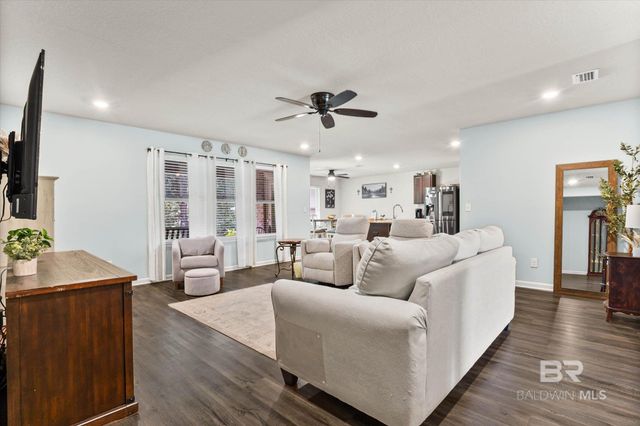 8387 Calgary Drive, Mobile, AL 36695
