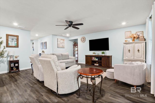 8387 Calgary Drive, Mobile, AL 36695