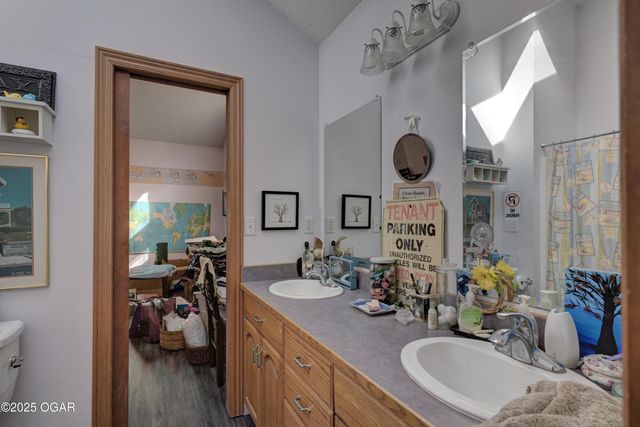 11802 Emden Lane, Racine, MO 64858