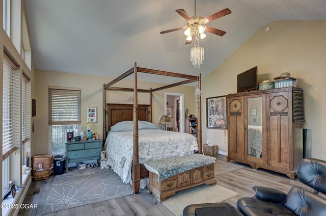 11802 Emden Lane, Racine, MO 64858