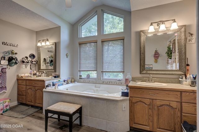 11802 Emden Lane, Racine, MO 64858