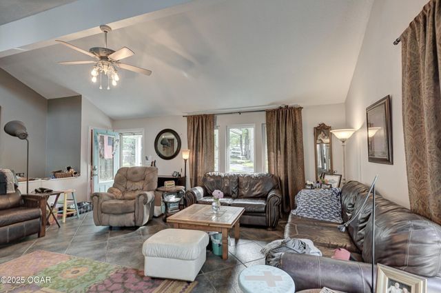 11802 Emden Lane, Racine, MO 64858