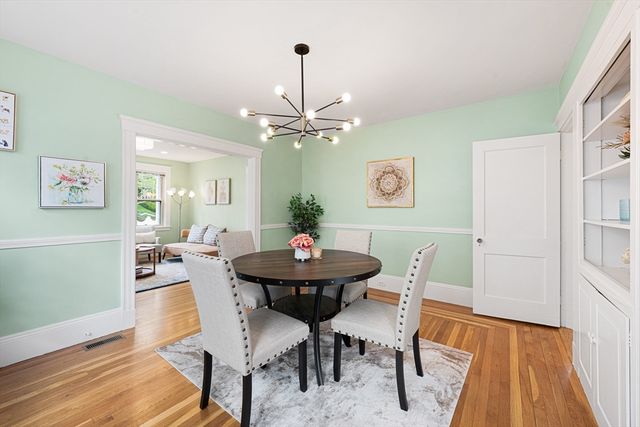 126 White 126, Belmont, MA 02478