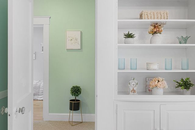 126 White 126, Belmont, MA 02478