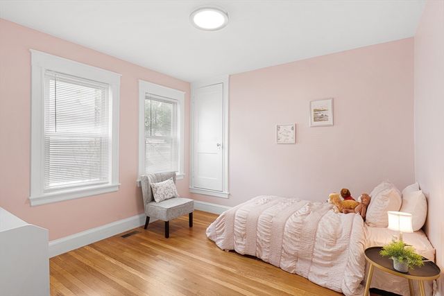 126 White 126, Belmont, MA 02478