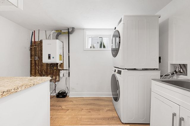 126 White 126, Belmont, MA 02478