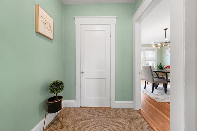 126 White 126, Belmont, MA 02478