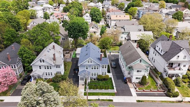 126 White 126, Belmont, MA 02478