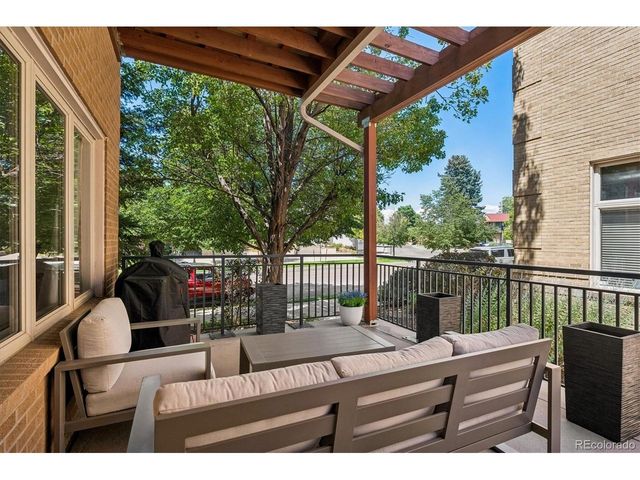 220 Roslyn St 701, Denver, CO 80230