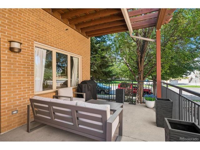 220 Roslyn St 701, Denver, CO 80230