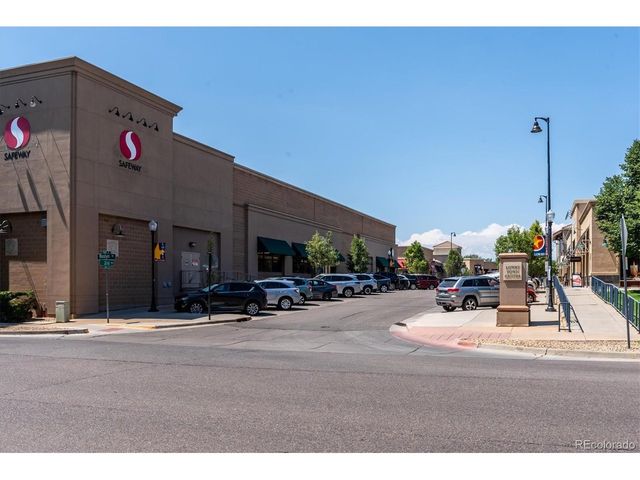 220 Roslyn St 701, Denver, CO 80230
