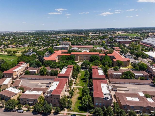 220 Roslyn St 701, Denver, CO 80230