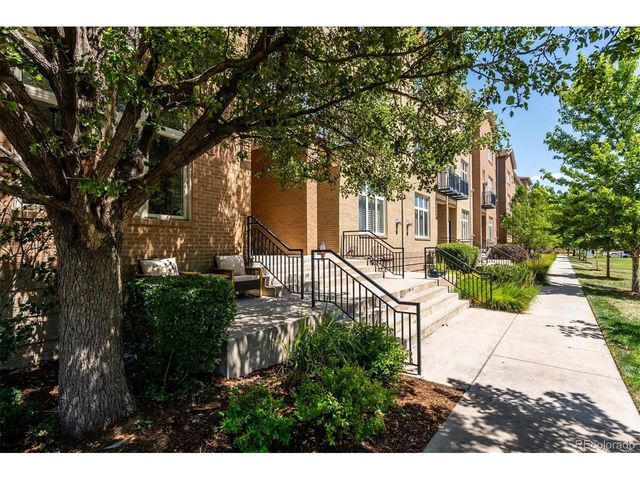220 Roslyn St 701, Denver, CO 80230