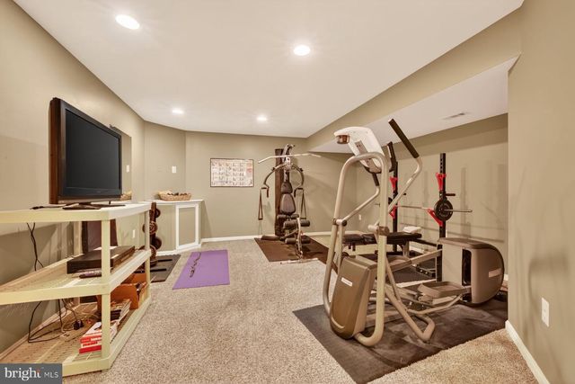 2622 INWOOD DR, Adamstown, MD 21710
