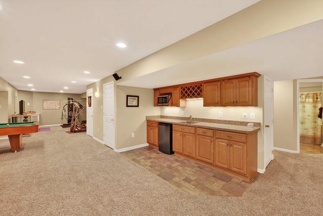 2622 INWOOD DR, Adamstown, MD 21710