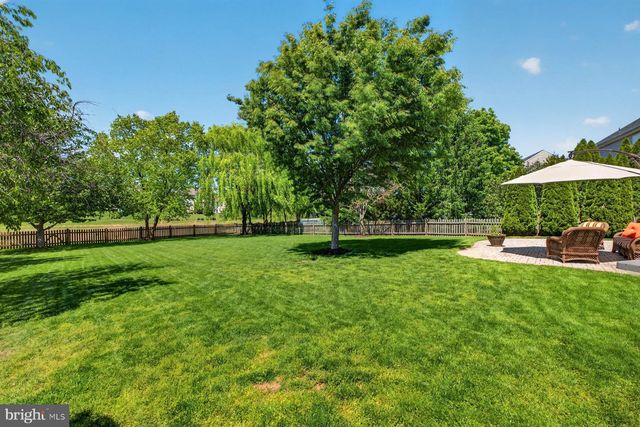 2622 INWOOD DR, Adamstown, MD 21710