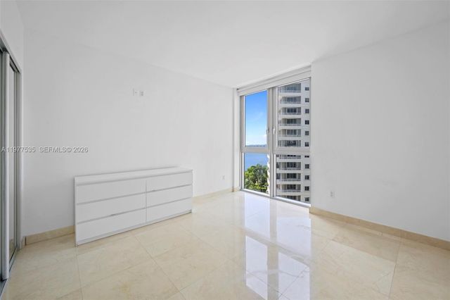 1331 Brickell Bay Dr 911, Miami, FL 33131