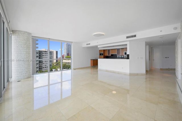 1331 Brickell Bay Dr 911, Miami, FL 33131