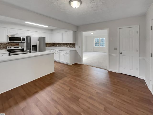 8 Chelseabrook Court, Mauldin, SC 29662