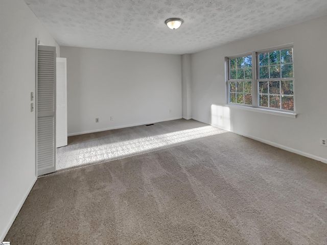 8 Chelseabrook Court, Mauldin, SC 29662