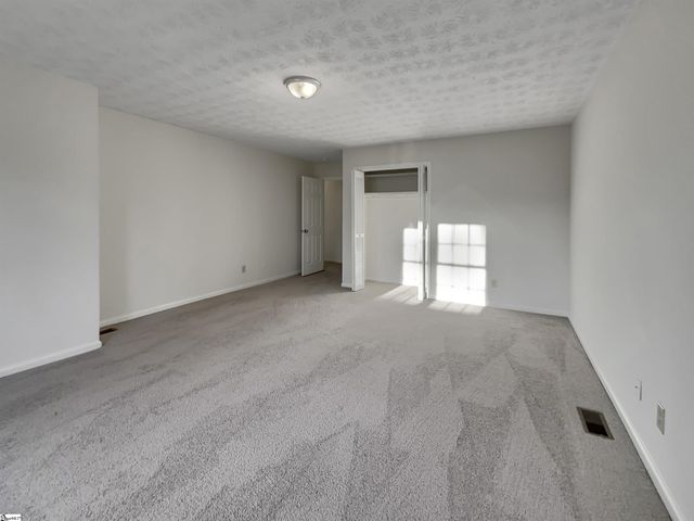 8 Chelseabrook Court, Mauldin, SC 29662