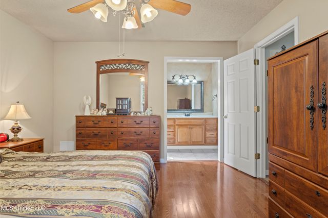 2405 Merida Cove, Gautier, MS 39553