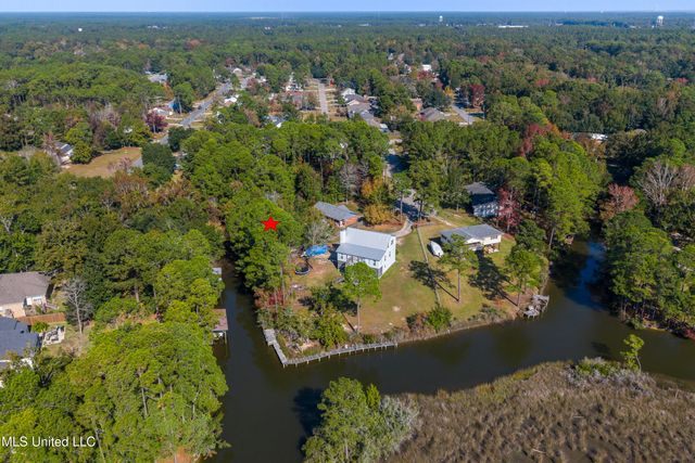 2405 Merida Cove, Gautier, MS 39553