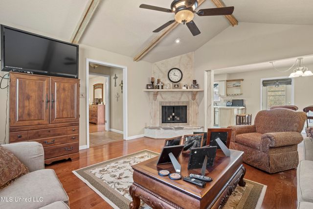 2405 Merida Cove, Gautier, MS 39553