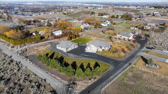 4004 Kiger Rd, West Richland, WA 99353