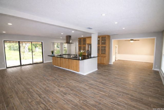 1235 Cibolo, Universal City, TX 78148