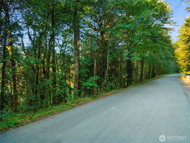 245 xx SE 146th Street, Issaquah, WA 98027