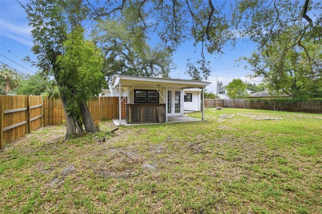 6726 S DAUPHIN AVENUE, Tampa, FL 33611