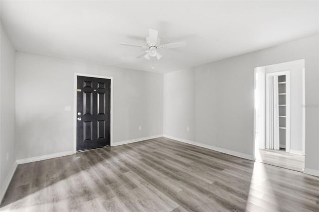 6726 S DAUPHIN AVENUE, Tampa, FL 33611