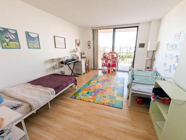 290 174th Street 503, Sunny Isles Beach, FL 33160