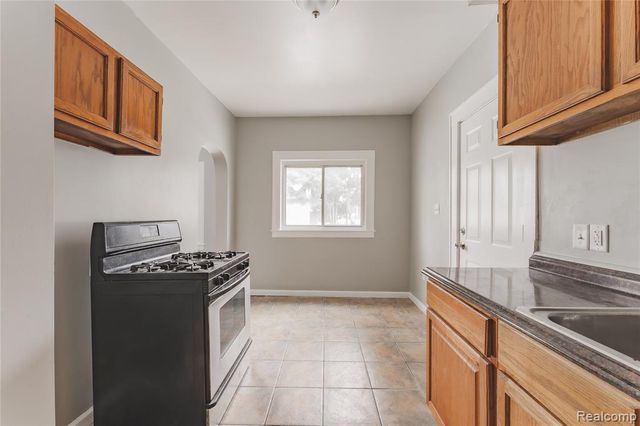 1623 Electric Avenue, Lincoln Park, MI 48146