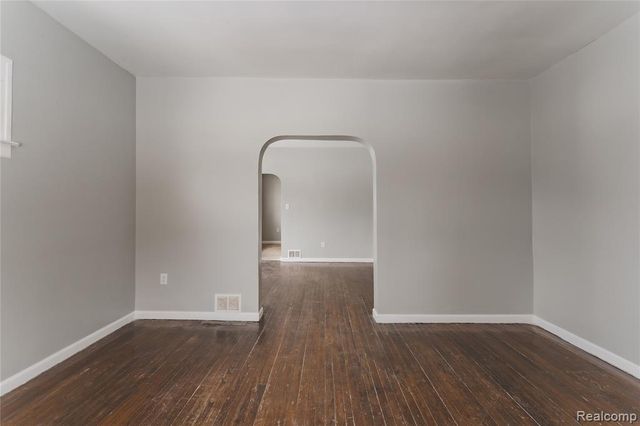 1623 Electric Avenue, Lincoln Park, MI 48146