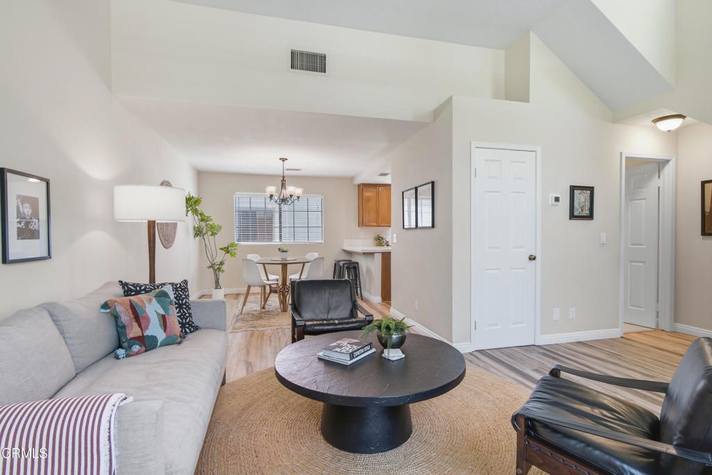 Image 8 of property listing at 270 Ohio 3, Pasadena, CA 91106