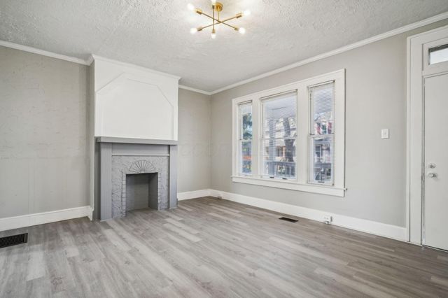 156 S Eureka Avenue, Columbus, OH 43204