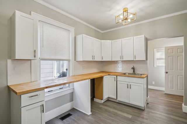 156 S Eureka Avenue, Columbus, OH 43204