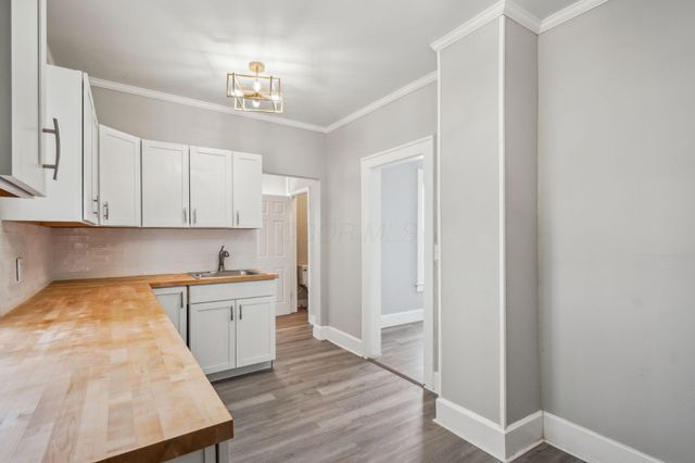 156 S Eureka Avenue, Columbus, OH 43204
