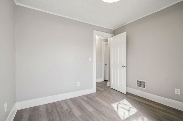 156 S Eureka Avenue, Columbus, OH 43204