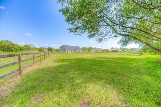 122 Maryville Lane, Liberty, TX 77575