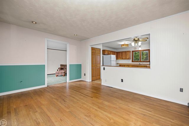 238 Parkwood Drive, Metamora, MI 48455